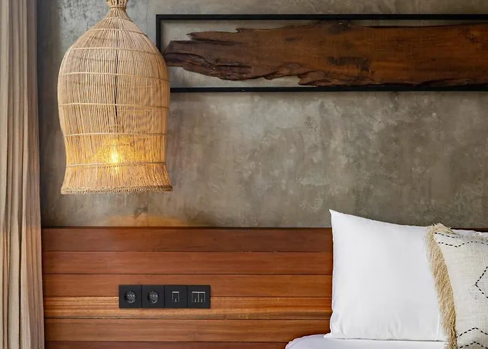 10 Mins To - Brand New 1 Bd W/pool + Netflix