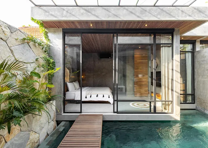 10 Mins To - Brand New 1 Bd W/pool + Netflix Villa Canggu