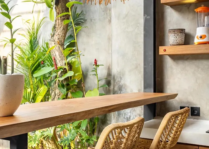 10 Mins To - Brand New 1 Bd W/pool + Netflix Villa